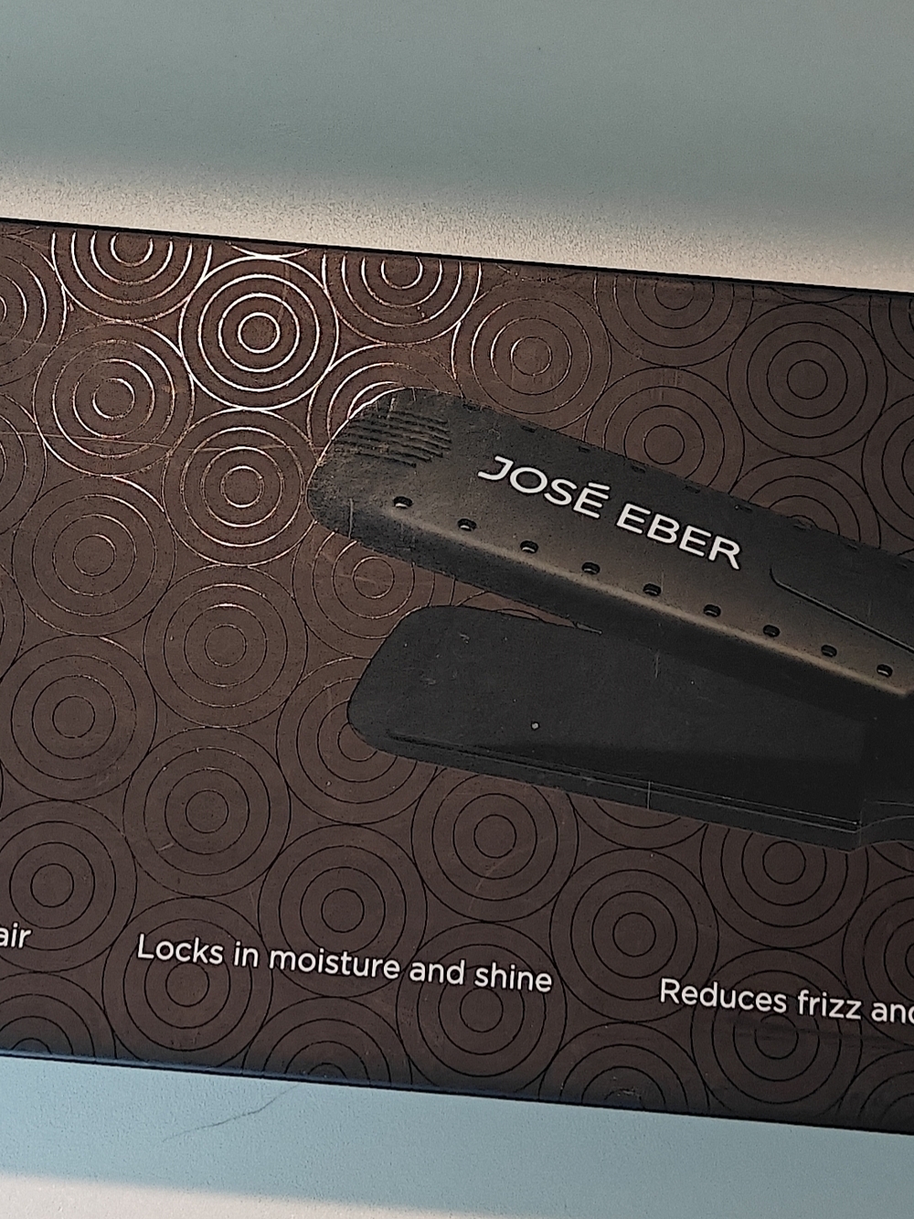 José Eber Black Wet And Dry Hair Straightener - Sleek Styling & Shine